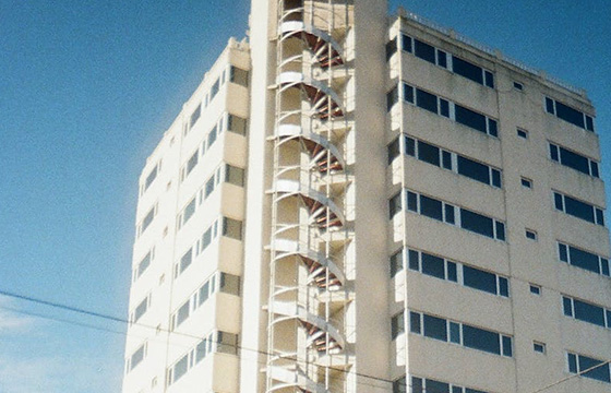 刮大(dà)白(bái)和(hé)刮膩子(zǐ)是(shì)一(yī)回事(shì)嗎(ma)？